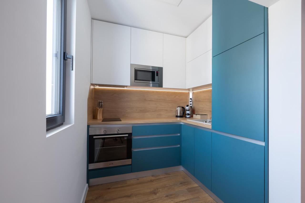 Opal Beachfront Apartment Варна Екстериор снимка